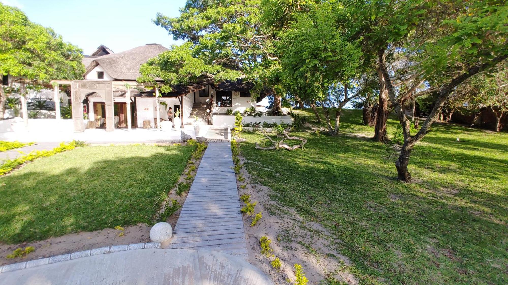 Mukumbura Lodge Bilene Vila Praia Do Bilene Bagian luar foto
